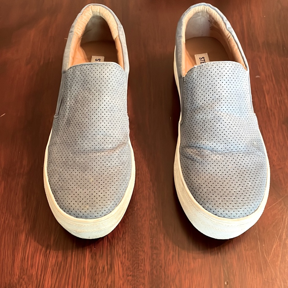 Steve Madden “Giovanna” Sneakers